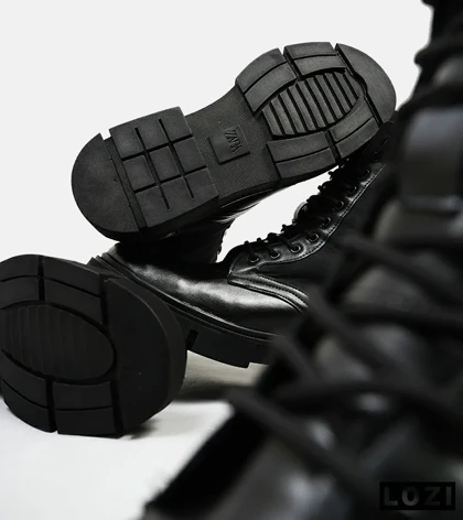 بوت مردانه چرمی مشکی ZARA