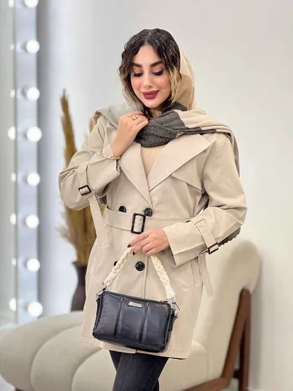 بارانی چهار دکمه آستین بند دار