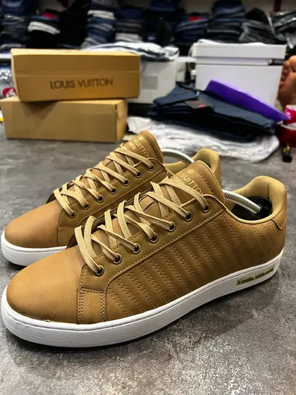 کتانی ونس کرم لوییز ویتون- 2023