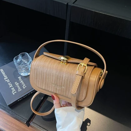 کیف دوشی صندوقی وارداتی برند Fashion & bags کد 2857