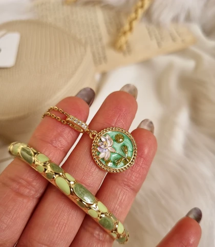 میناکاری سبز M1