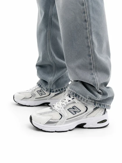کفش کتانی مردانه مدل نیوبالانس530 سفید سرمه ای New BALANCE530