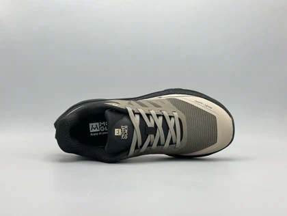 مونت گلیس کتانی اکستریم گریپ خاکی مشکی/Mont Glace Grip