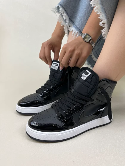 کتانی ساق‌دار زنانه نایک جردن 1 | کتانی ساق‌دار زنانه نایک جردن 1 nike jordan1 کد 912 کد 265