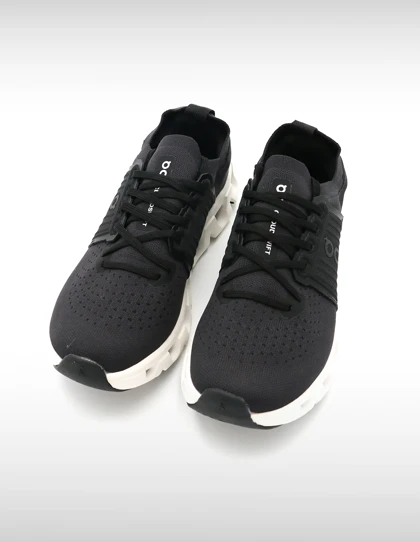 کتانی دویدن Unisex آن رانینگ Cloudswift 4 U