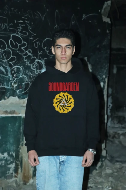 هودی مشکی اسپرت طرح Soundgarden - فواصل