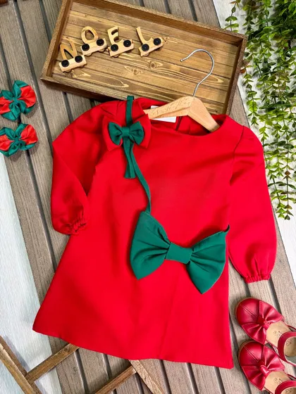 پیراهن و گیره مو دیبا