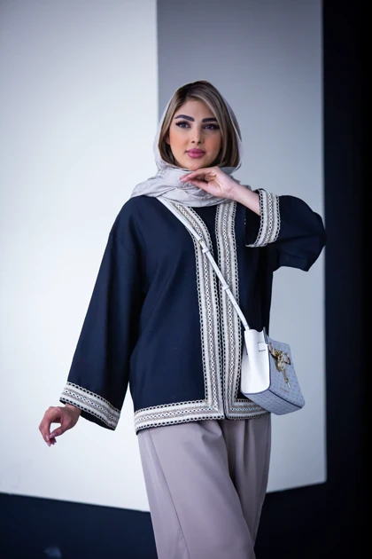 مانتو کرسپو کتی خرجکار کنفی