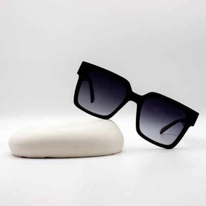 عینک آفتابی زنانه میو میو miu miu مدل P3587