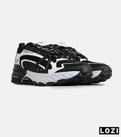 کفش کتانی طبی ورزشی مشکی سفید SKECHERS max protect v.2 مدل 7778