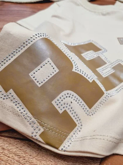 تیشرت شلوارک پسرانه نگین‌دار طرح Red