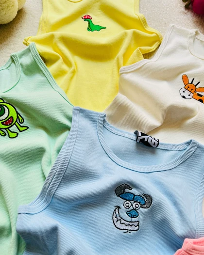 تاپ گلدوزی