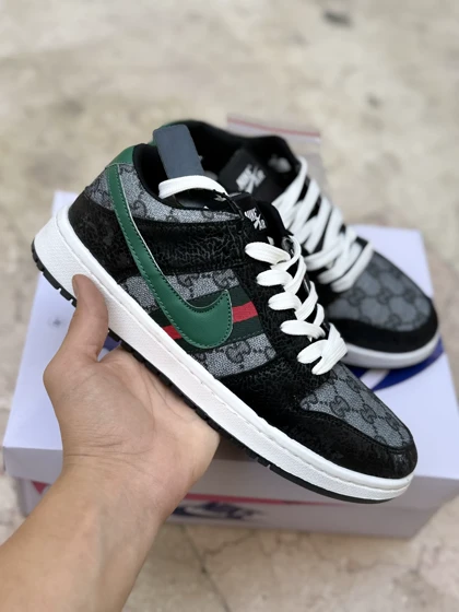 کتانی نایک اس بی گوچی