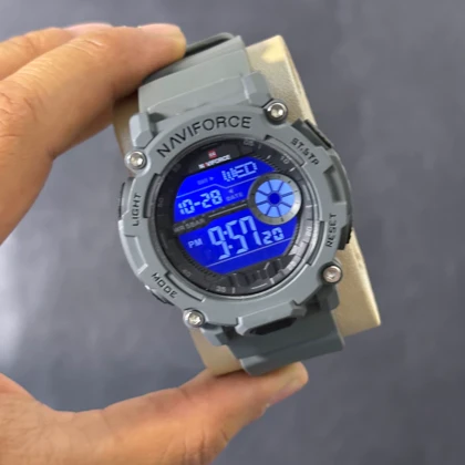 ساعت اورجینال NAVIFORCE 7133 طوسی با جعبه و کارت گارانتی