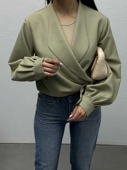 بلوز نیم‌تنه CASUAL