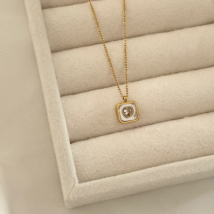 گردنبند استیل مینیمال قلب نگینی کد 845