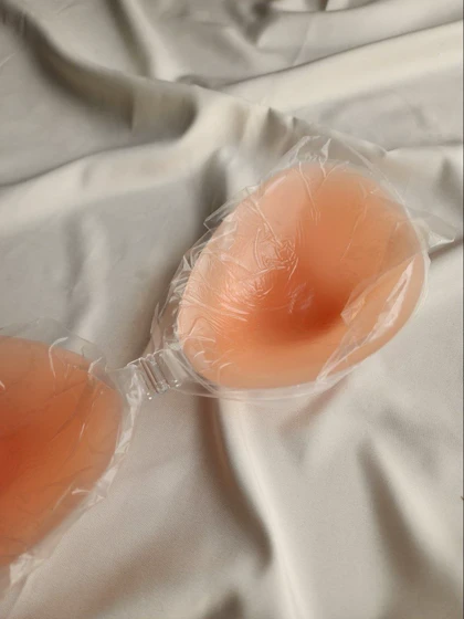 سوتین سیلیکونی و ژله‌ای زنانه کد : 16778