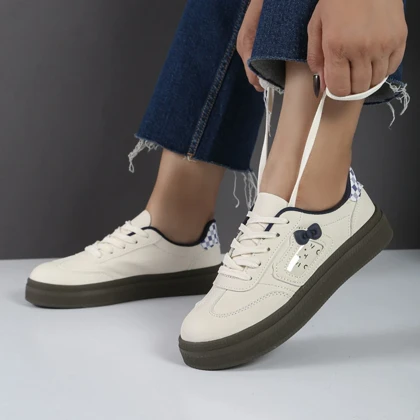 کفش اسپرت و راحتی زنانه و دخترانه رنگ کرم کد M812