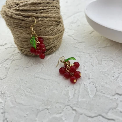 گوشواره زنانه فانتزی طرح انگور مدل شیرینک