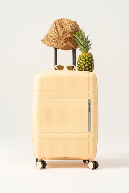 سایز متوسط چمدان رزمری مدل Rose-Merry-RL-477-3S-Medium-P