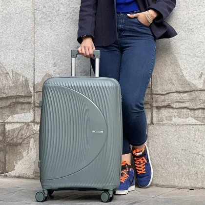 چمدان نشکن مندوزا مدل MENDOZA - MDZ608M MEDIUM سایز متوسط