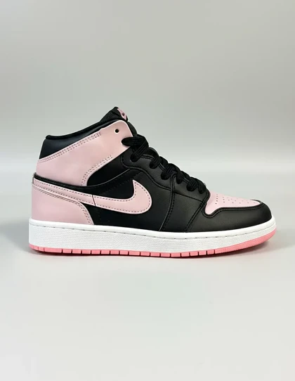 کفش روزانه زنانه نایکی Air Jordan 1 Mid Shadow W