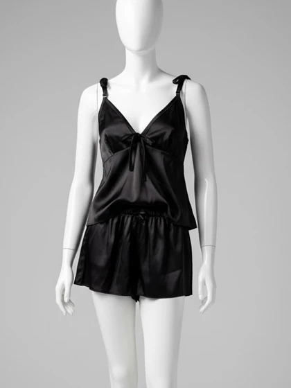 ست لباس خواب تاپ و شورتک ساتن مشکی