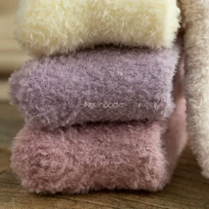 جوراب حوله ای گلدوزی شده