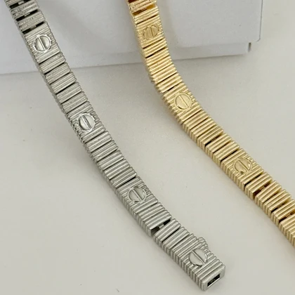 دستبند لاو کارتیه کد 825