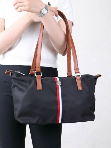 کیف دوشی زنانه مدل تامی TOMMY کد SH 1503