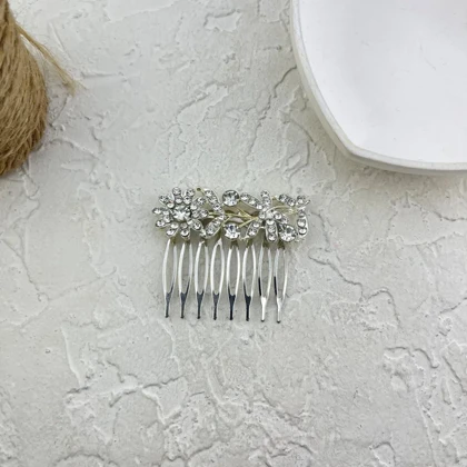 تاج و شانه مو زنانه جواهری مدل فلورایا طرح گل و برگ کریستالی