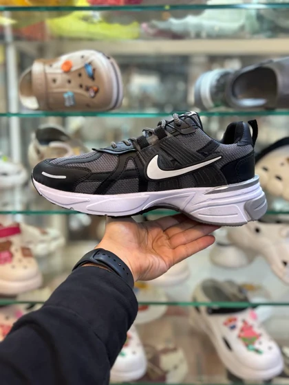 کتانی نایک مردانه مدل v2k مشکی