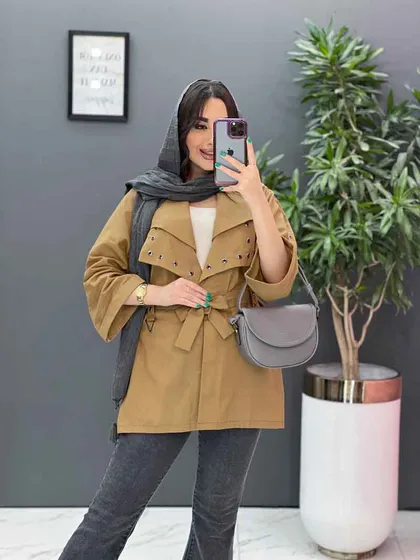 مانتو یقه پرچی سرشونه بنددار