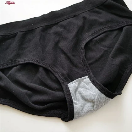 ست نیم‌تنه و شورت ورزشی زنانه مشکی مدل 4620