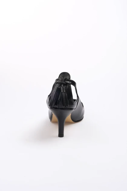 کفش پاشنه‌بلند کلاسیک زنانه میوگوستو mio-gusto