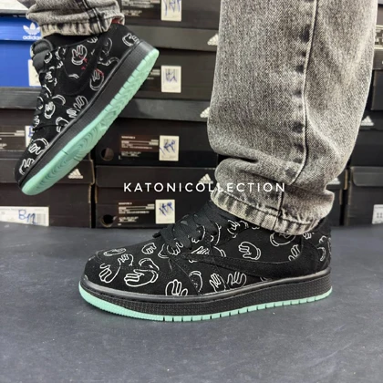 کتانی جردن وان لو کاز Jordan 1 Low Kaws