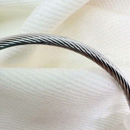 دستبند بنگل استیل طرح «پاندورا تابستانی» | با آویز هندوانه و گیلاس (قرمز)