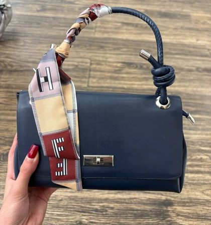 کیف دستی مجلسی زنانه با دسته اسکارفی و قفل کلاسیک