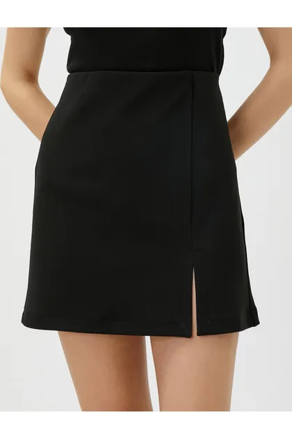 دامن کوتاه با جزئیات چاک‌دار 3SAK10129EK