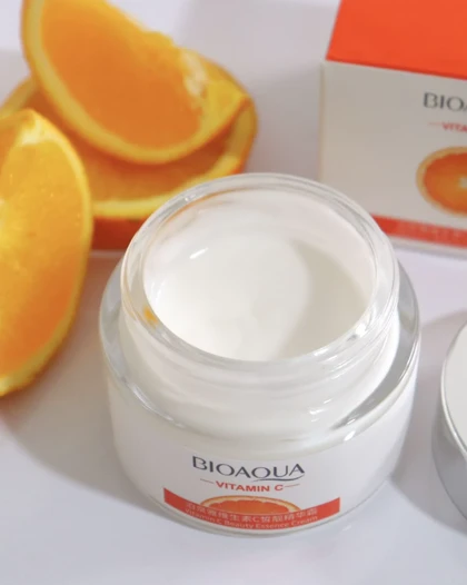کرم مرطوب و روشن کننده ویتامین سی BIOAQUA