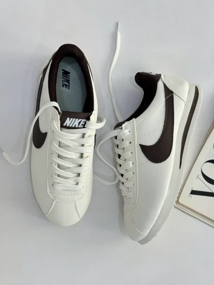 کتانی نایک کورتز 4234