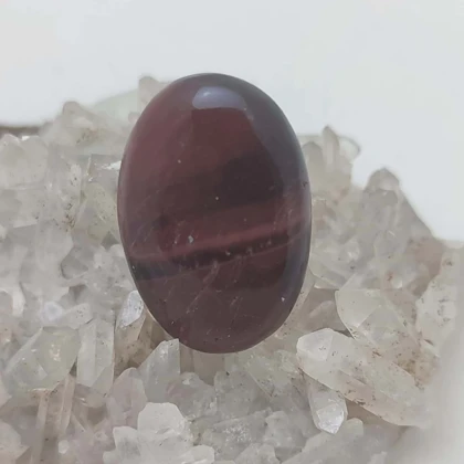 نگین طبیعی سنگ چشم ببر اصل قرمز (چشم شاهین)کد6