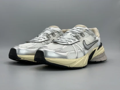 کتانی نایکی وی2کی ران کروم مستر/Nike V2K chrome