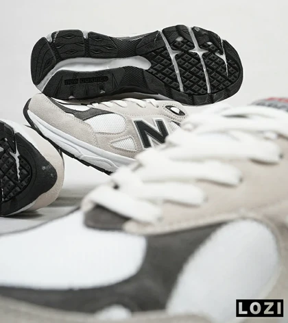 کفش کتانی کرم سفید NEW BALANCE 990