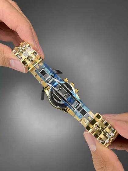 ساعت مچی سیتیزن کورنوگراف بند طلایی صفحه سفید Citizen VIP