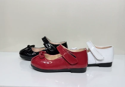 کفش عروسکی ورنی ( در سه رنگ)