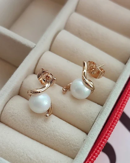 گوشواره میخی مروارید کانیا ژوپینگ