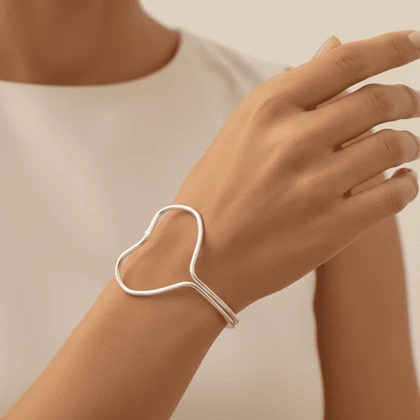 دستبند زنانه مدل قلبی