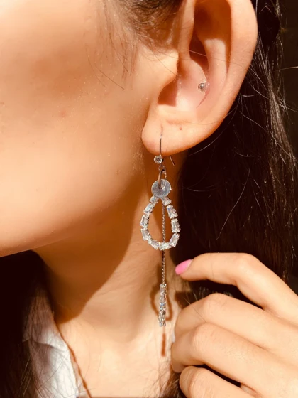 گوشواره آویز اشکی فولیجیا