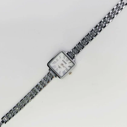 ساعت مچی زنانه مجلسی EHHE نگین‌دار با موتور کوارتز